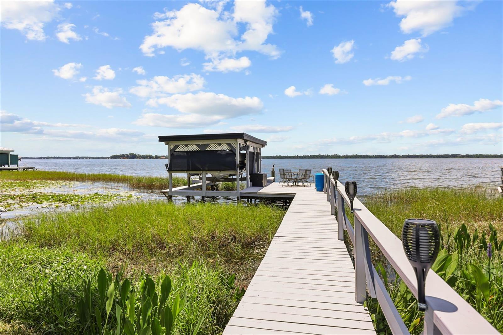 33000 Lakeshore Drive, FL