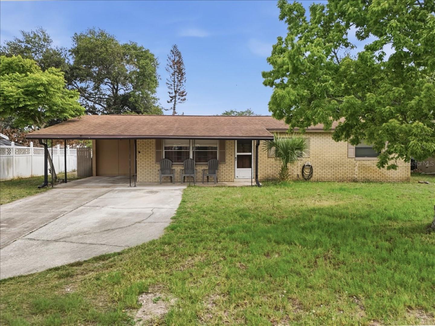 248 Pinedo Dr, FL
