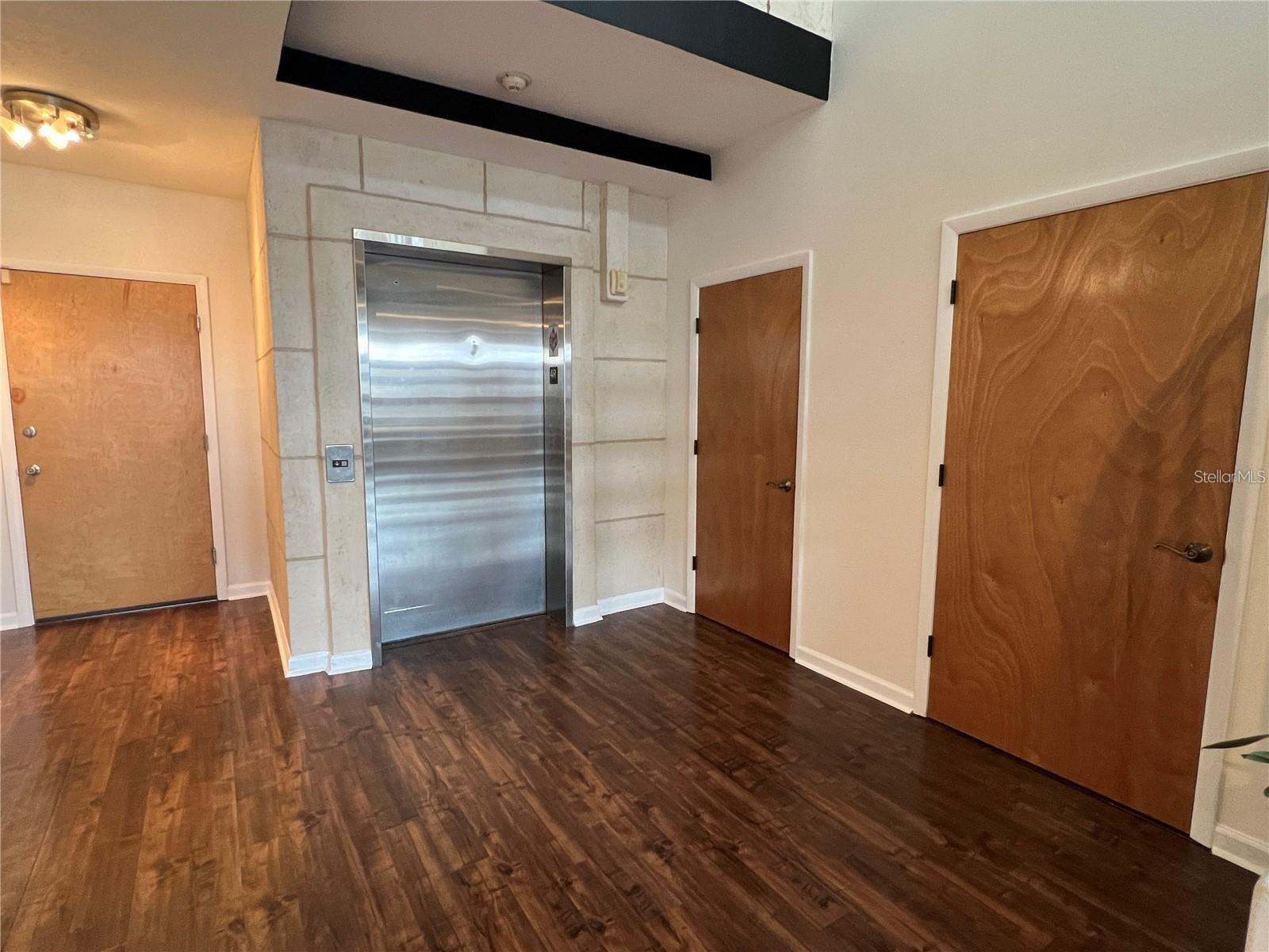 101 Palm Harbor Parkway, FL