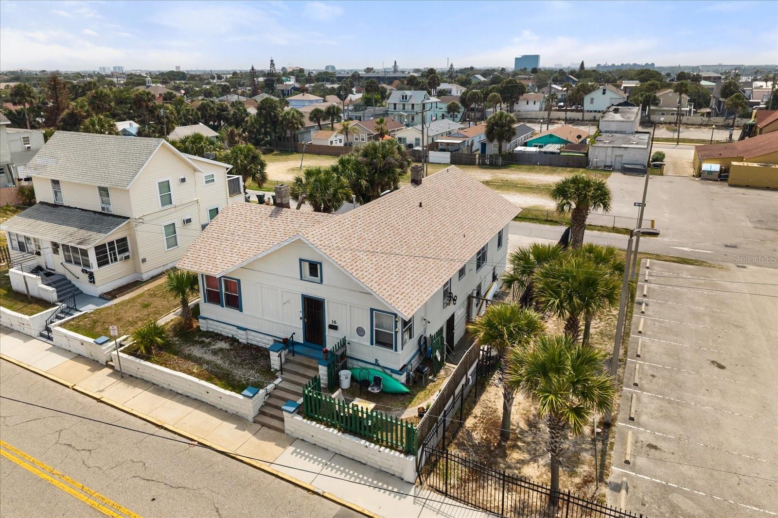 16 Grandview Ave, FL
