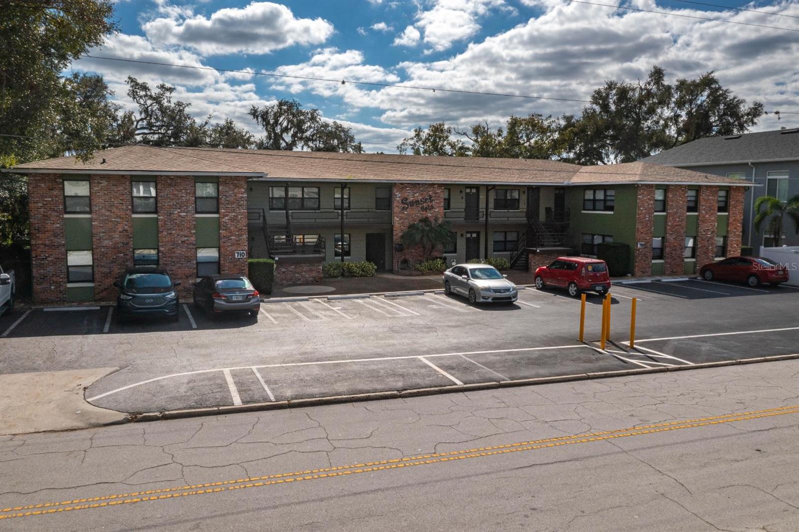 710 Avenue C, FL