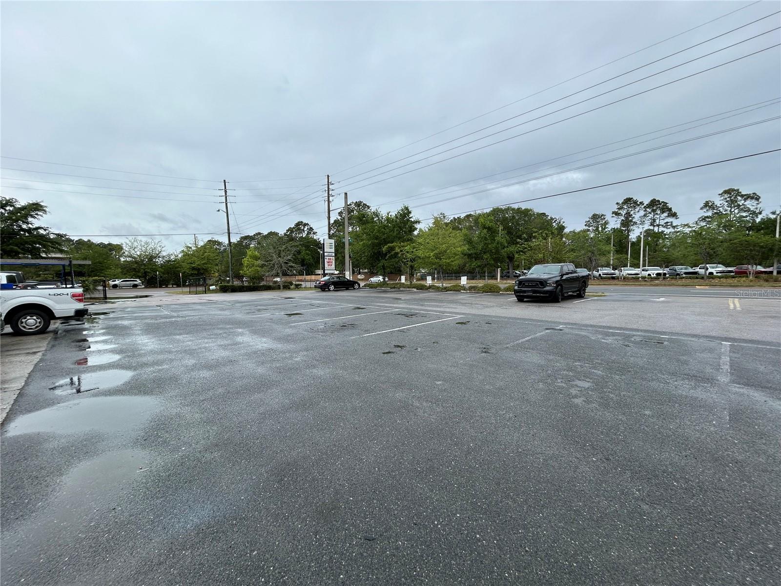 203-221 39th Avenue, FL