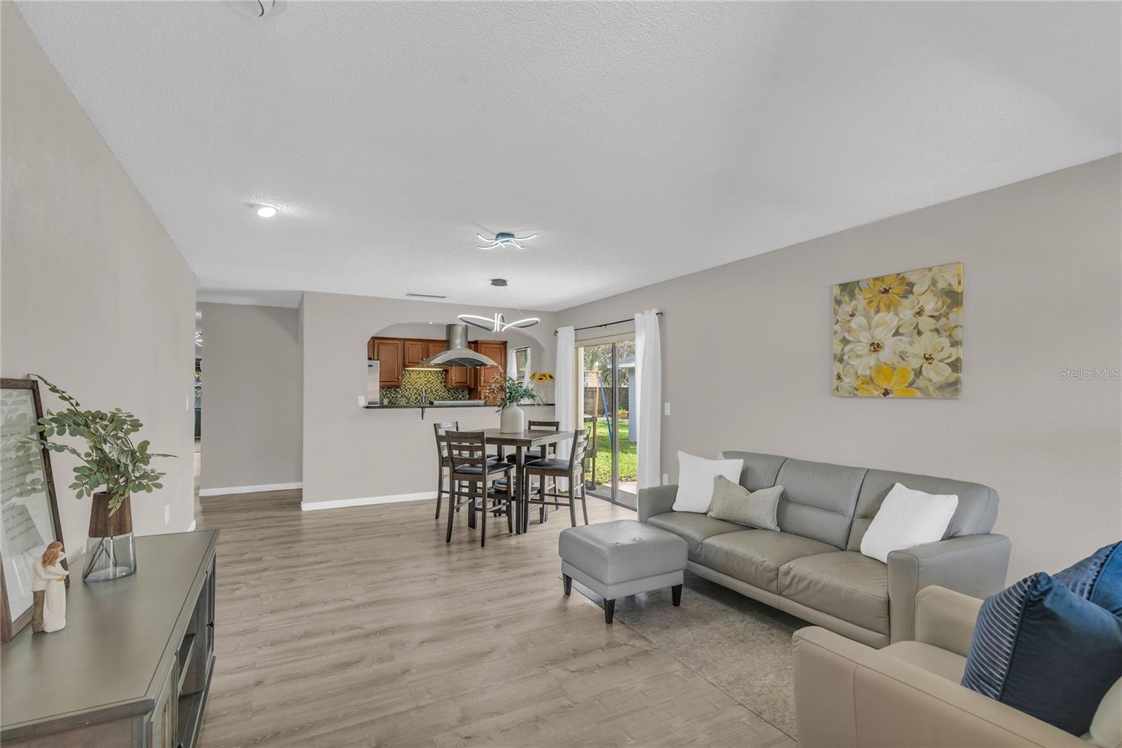 500 Hibiscus Way, FL