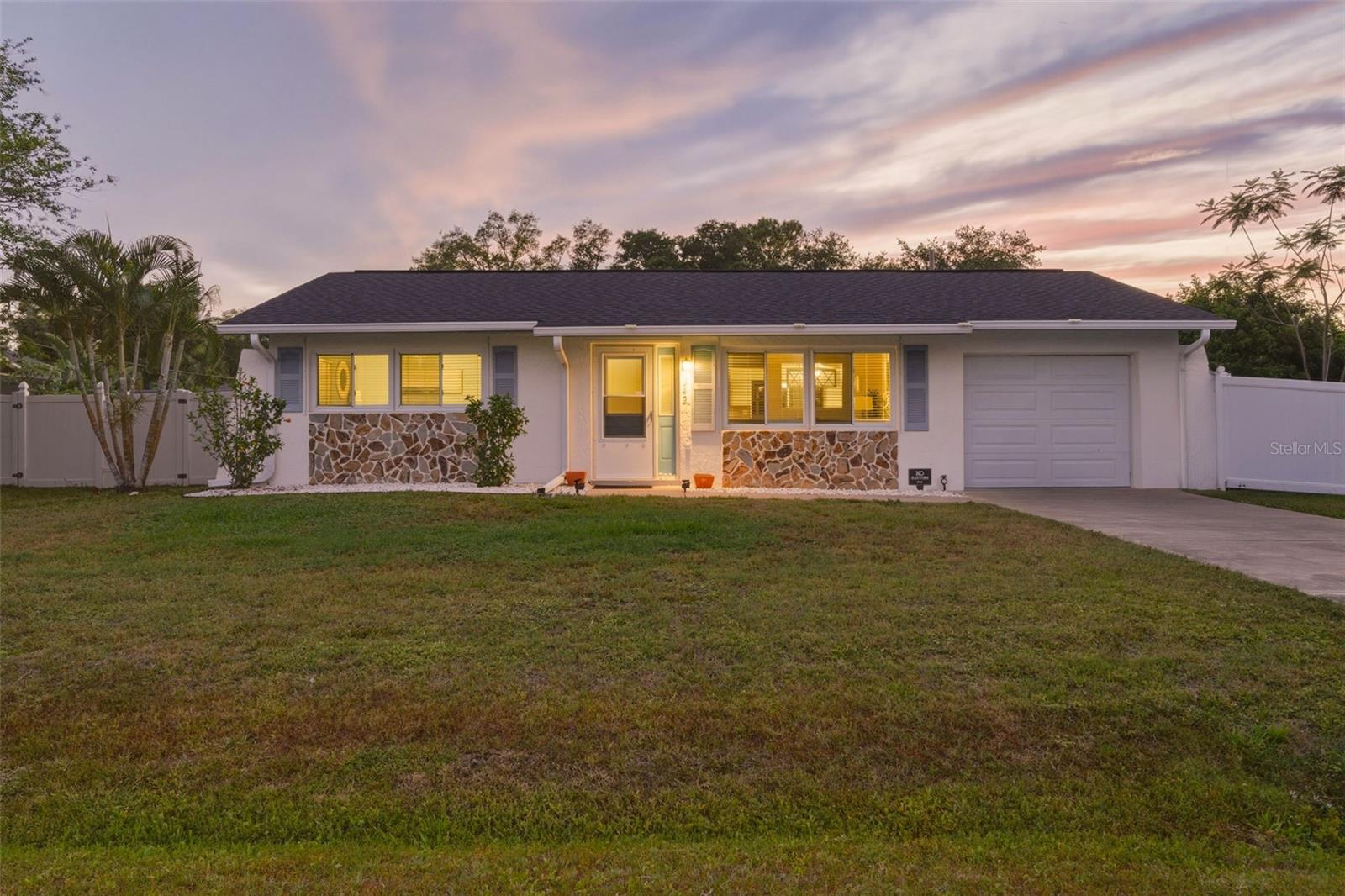 342 Aurora Street, FL