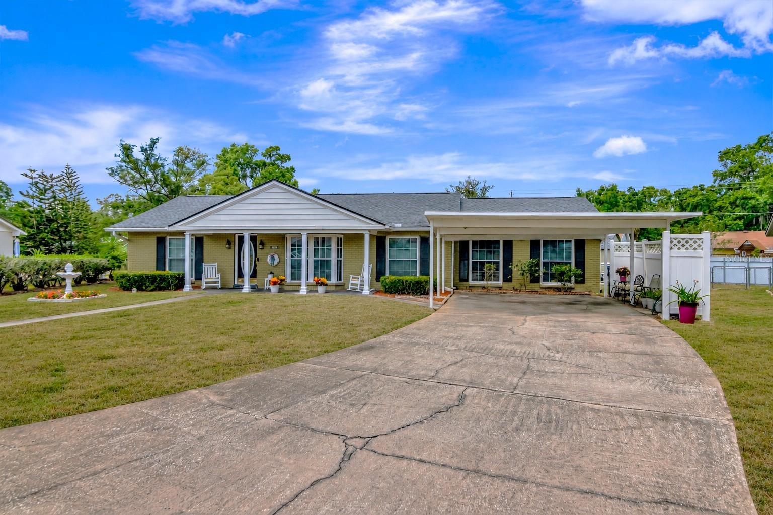 18318 Dolly Brook Ln, FL