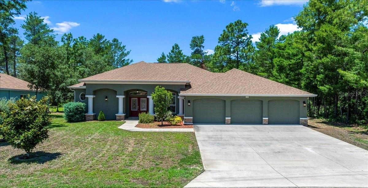 5 Saintpaulia St, FL