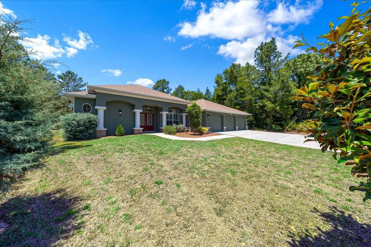 5 Saintpaulia Street, FL