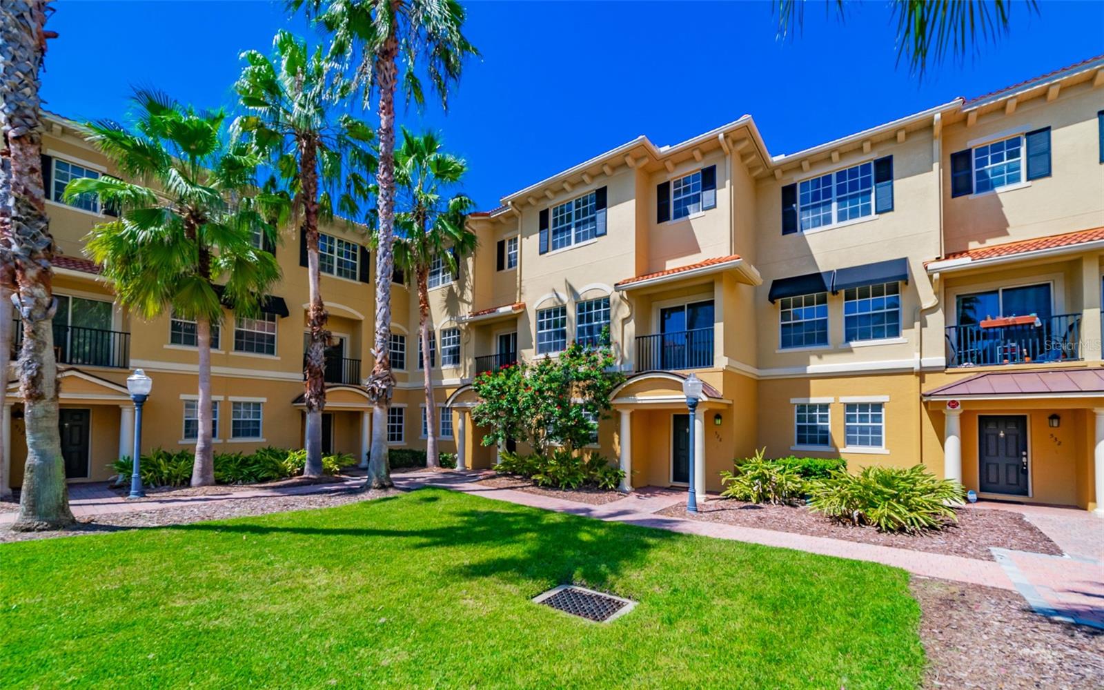 528 Jasmine Way, FL