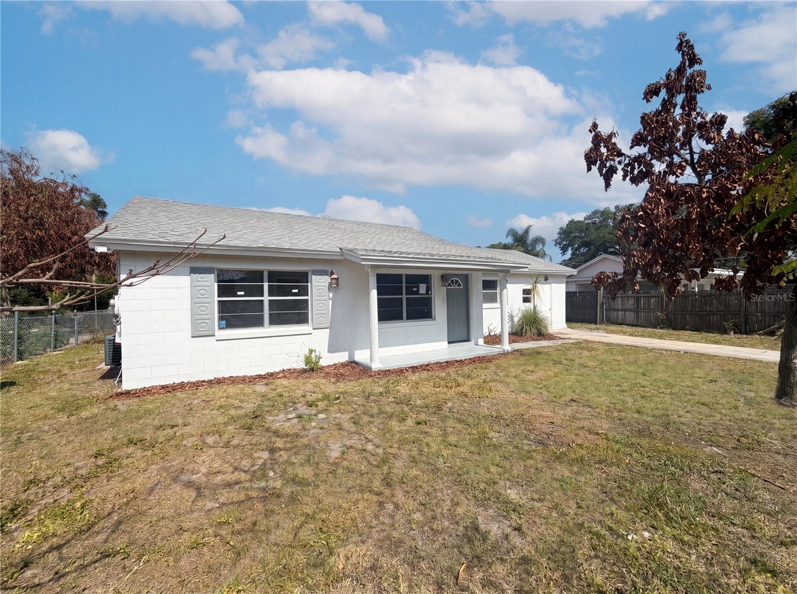 1100 Carefree Cove Dr, FL