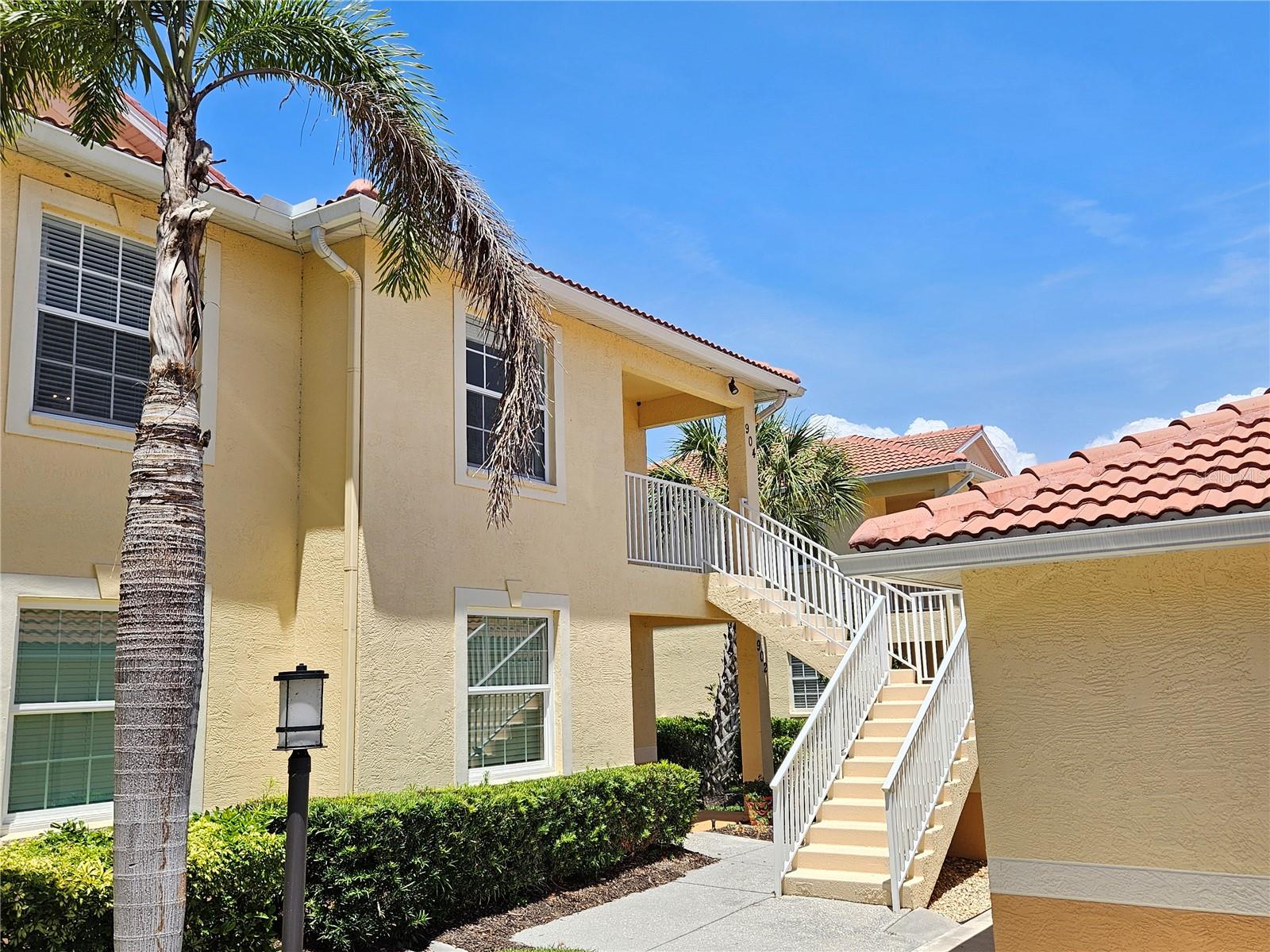 904 Casa Del Lago Way #904, FL