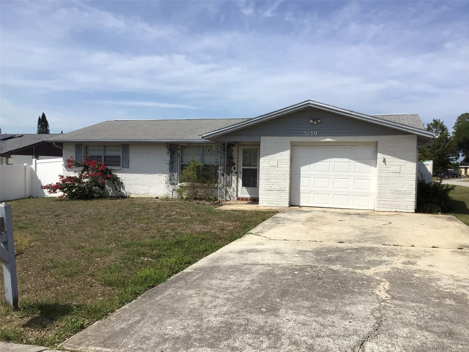 5159 Idlewild St, FL