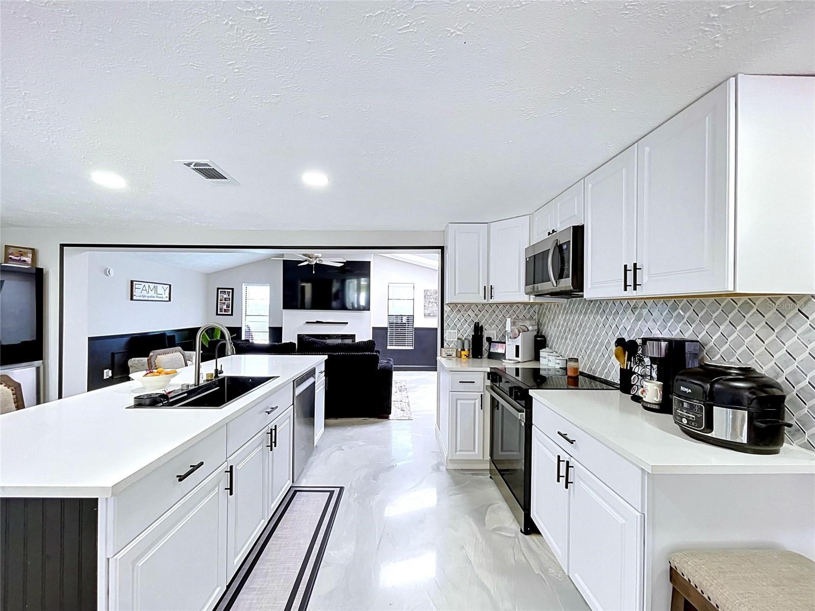 6950 Southwind Drive, FL