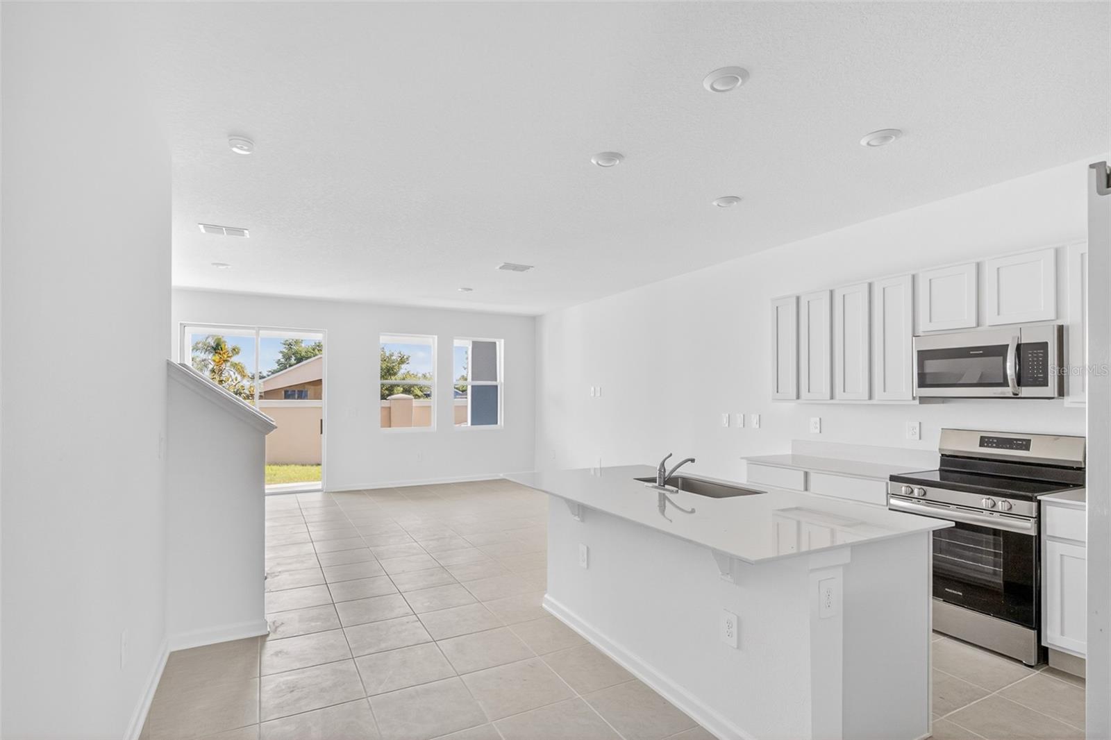 391 Sol Vista Drive, FL