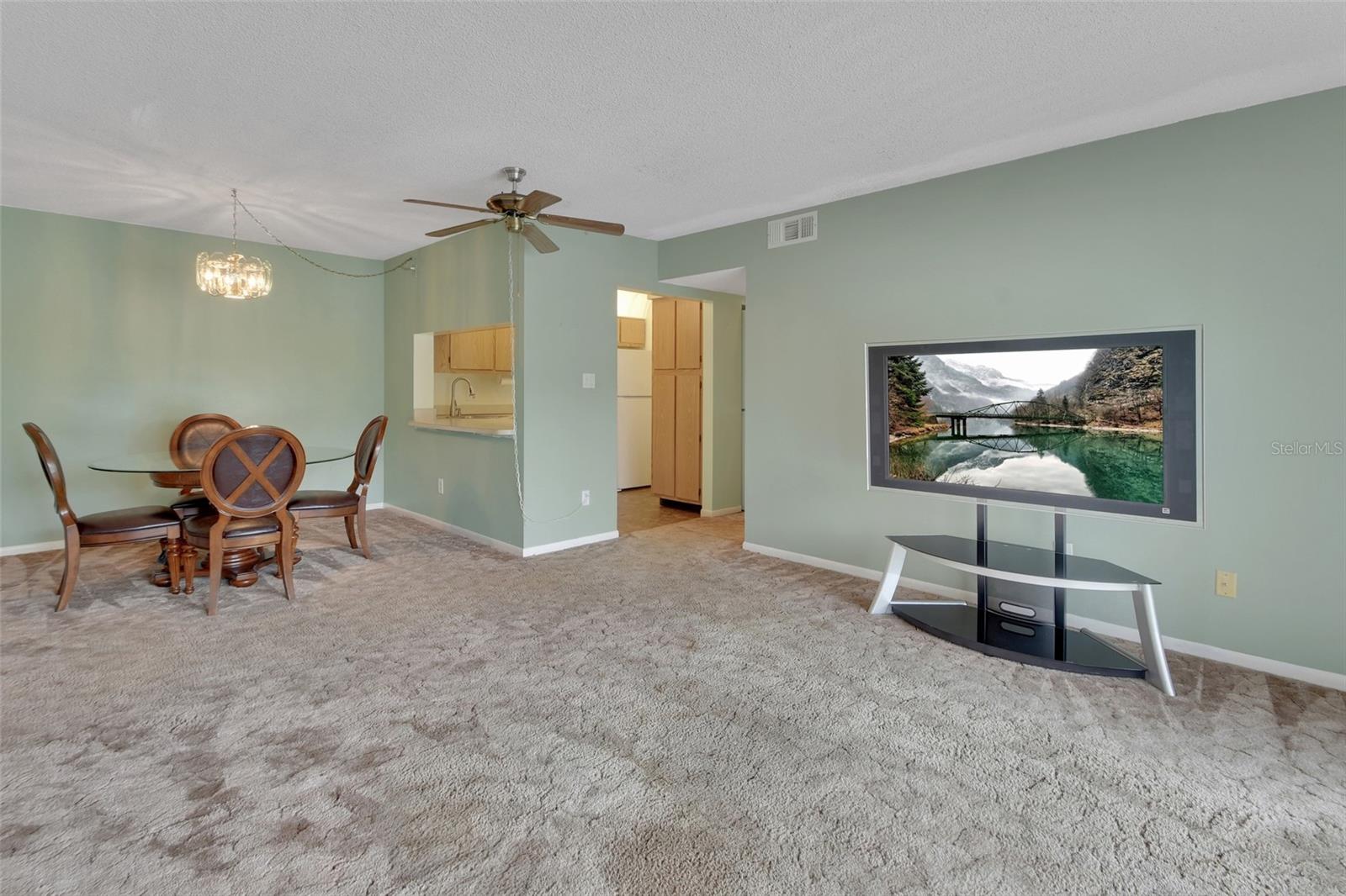 1224 Pine Ridge Circle, FL