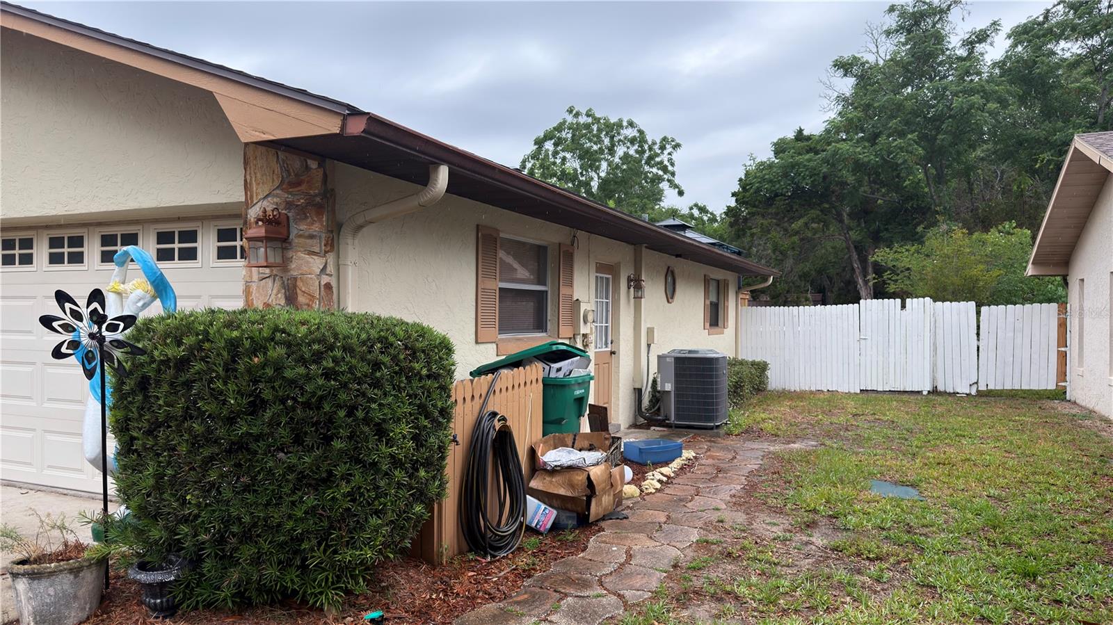4076 Oakhurst Drive, FL