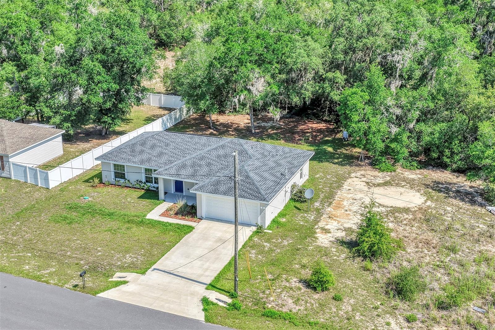 5 Locust Radial Circle, FL
