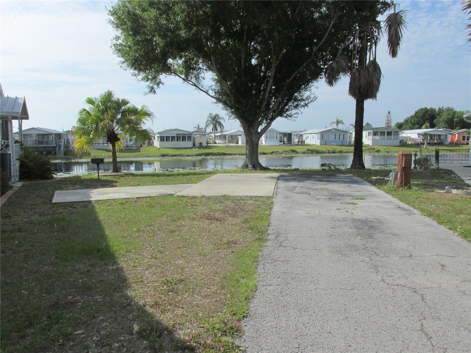 15 Red Quill Cir, FL