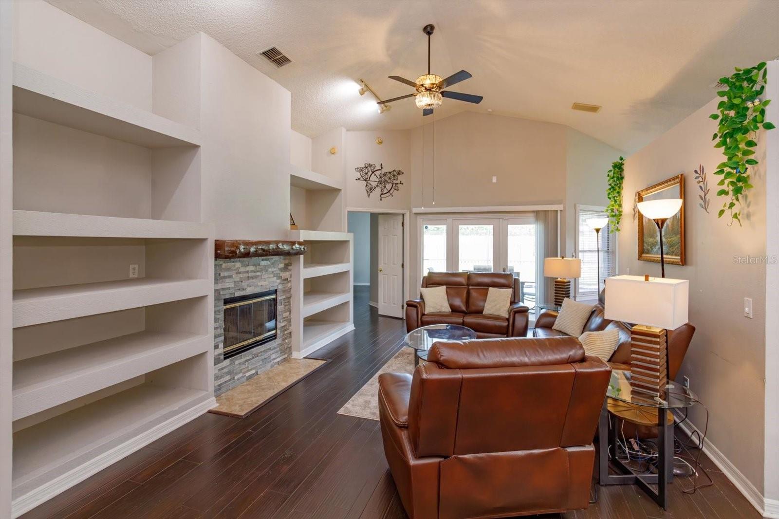 22 Moor Green Court, FL