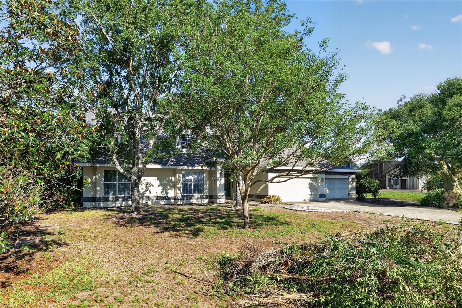 421 Willow Oak Ct, FL