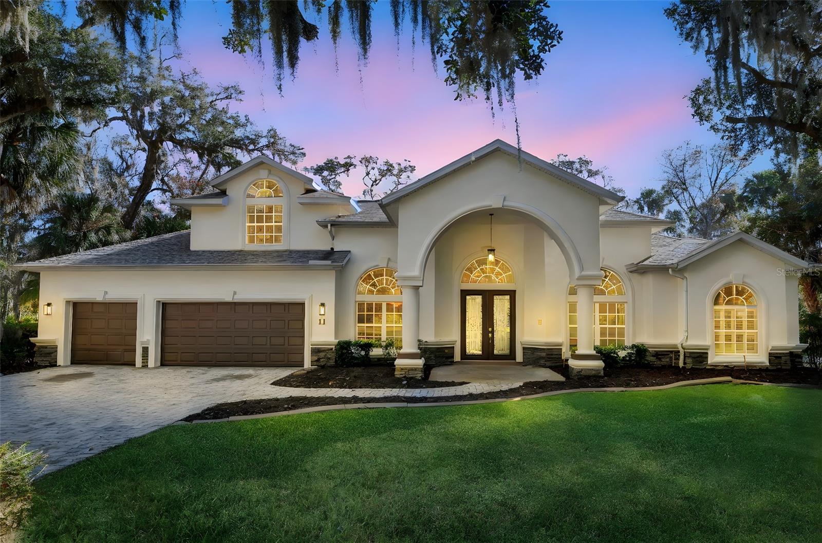 11 Cypress Hollow Lane, FL
