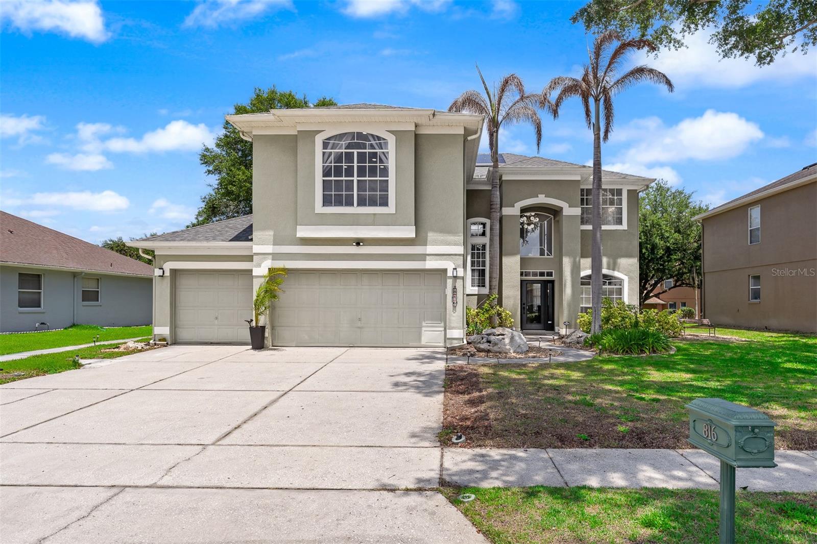 816 Lancer Cir, FL