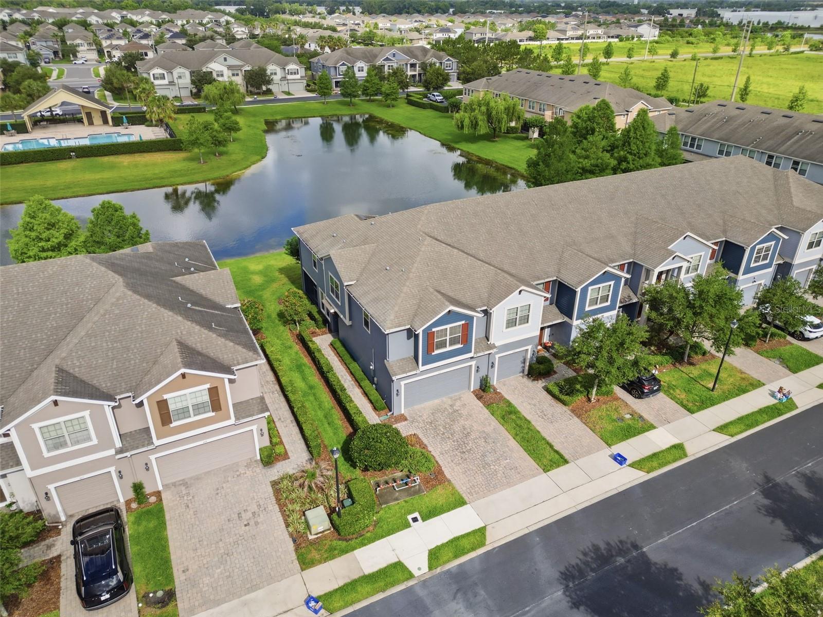 475 Merry Brook Circle, FL