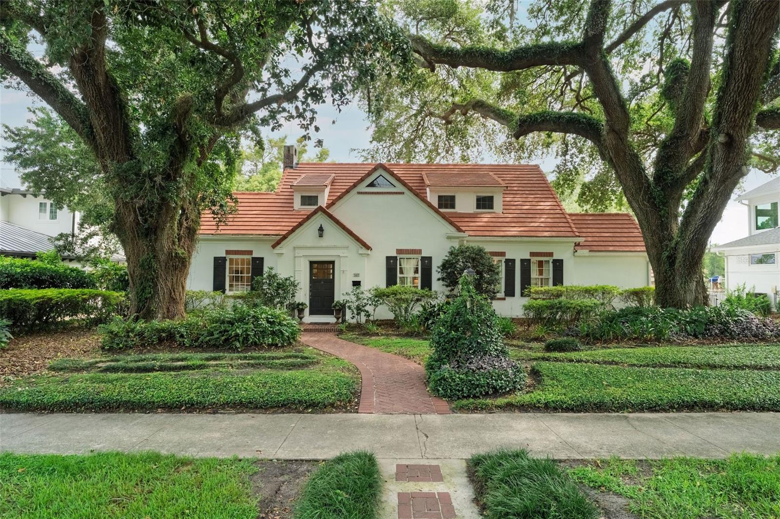 1415 Lancaster Drive, FL