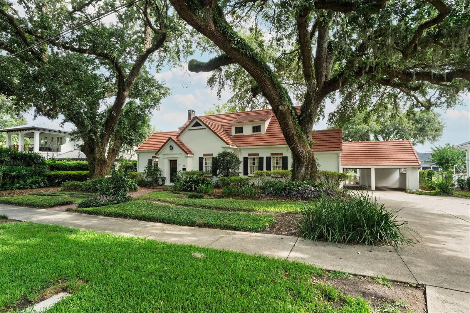 1415 Lancaster Drive, FL
