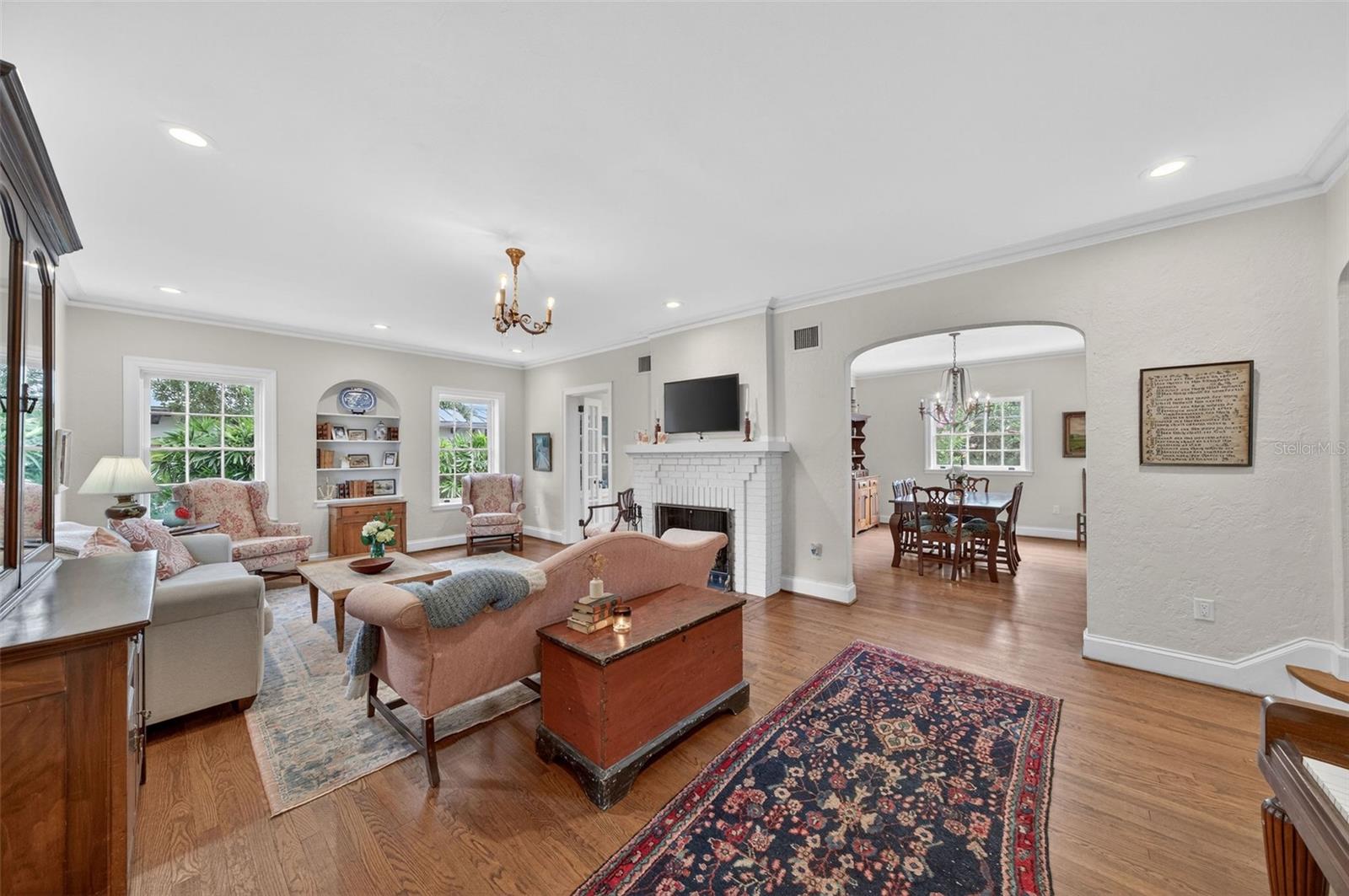 1415 Lancaster Drive, FL