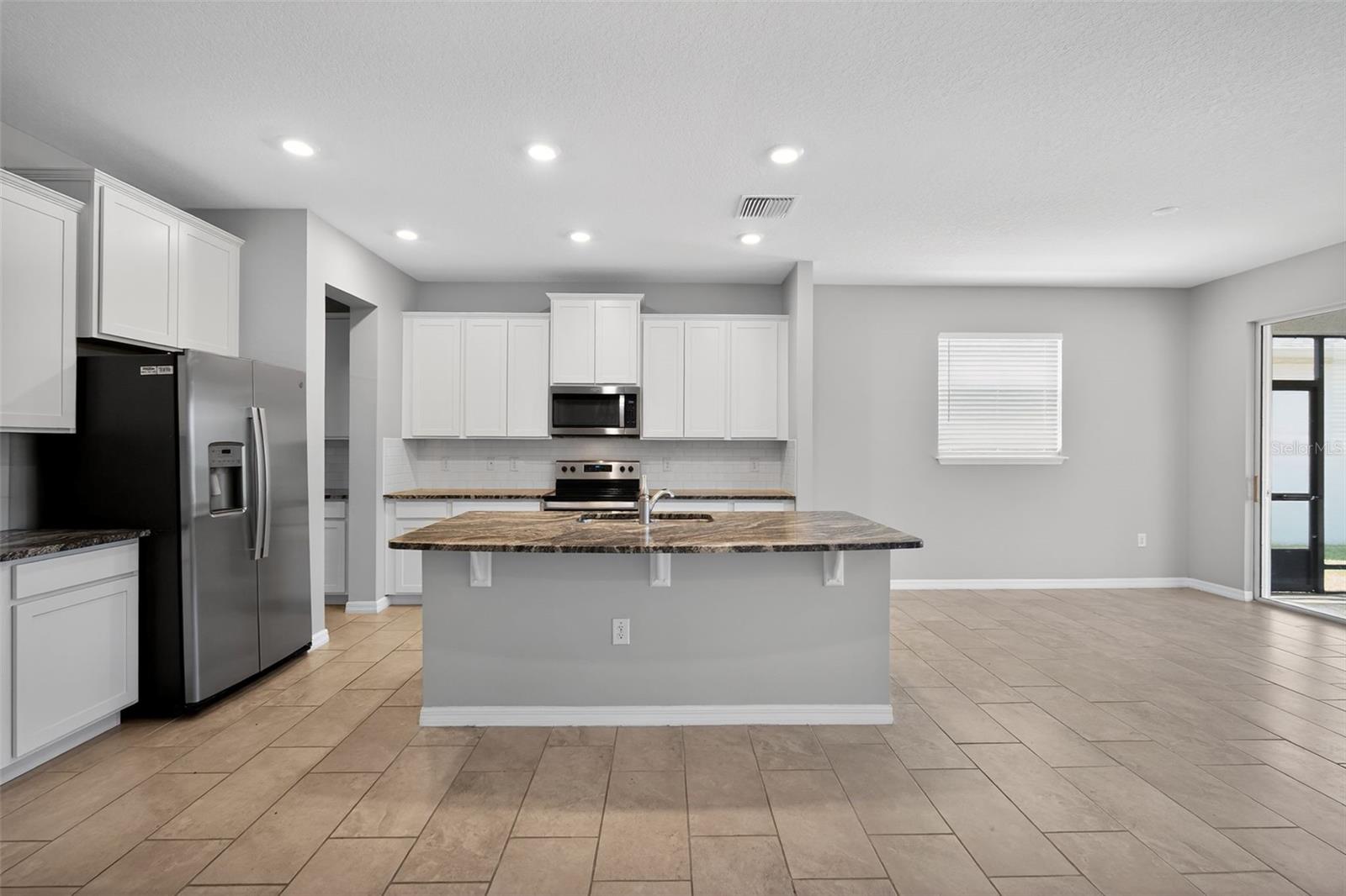 15394 Sweet Springs Bend, FL