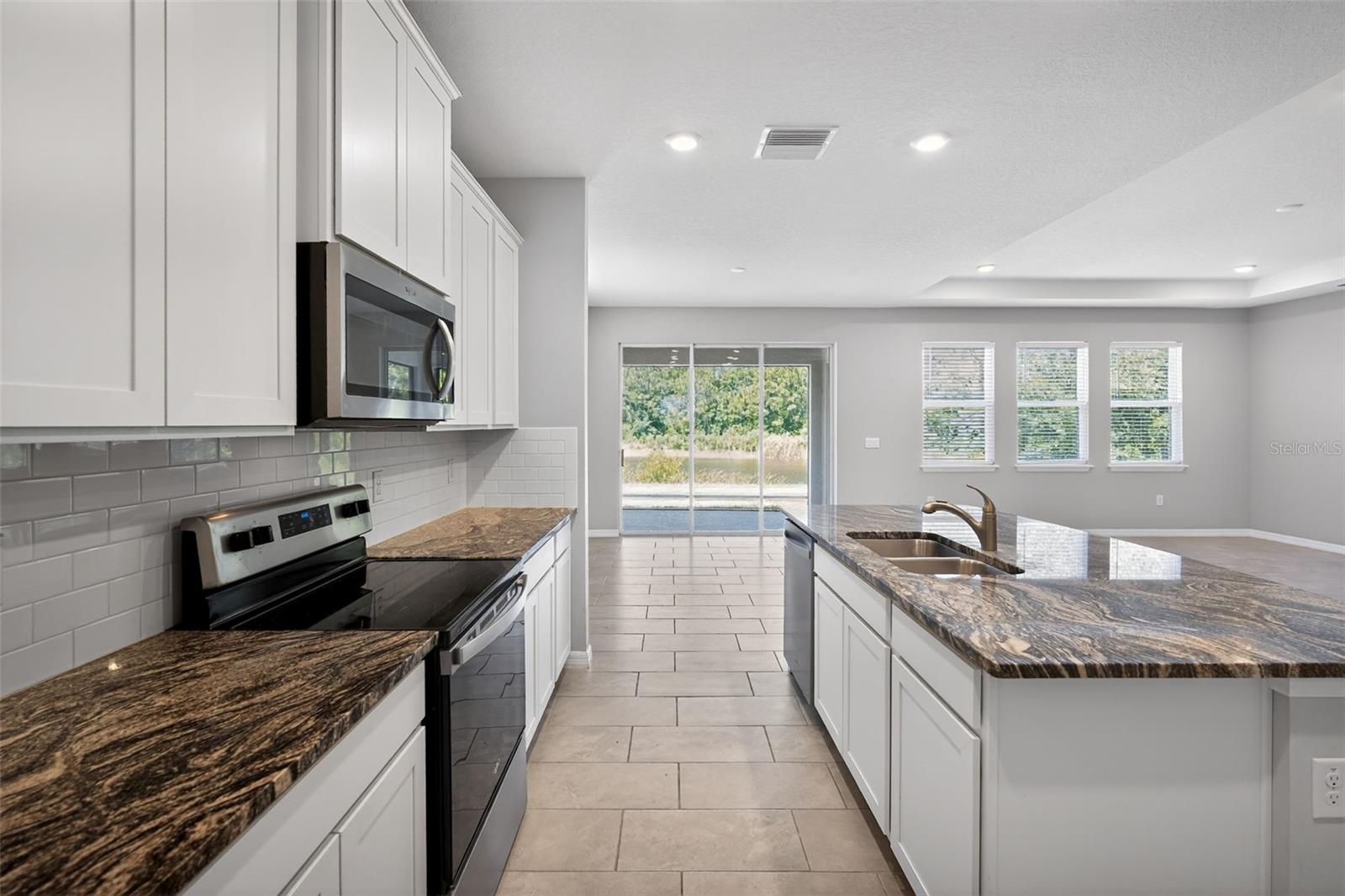 15394 Sweet Springs Bend, FL