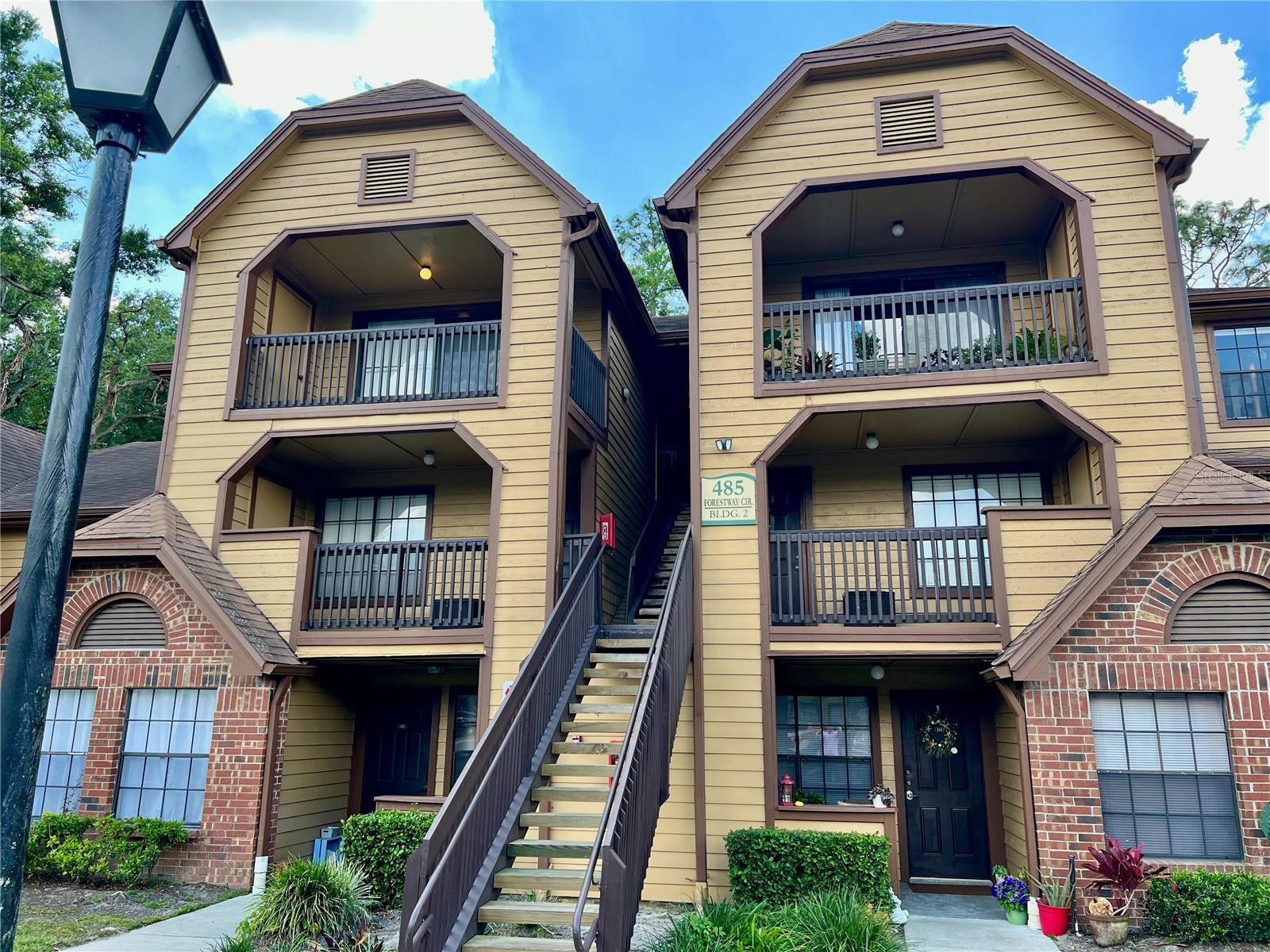 375 Lake Ontario Ct #203, FL