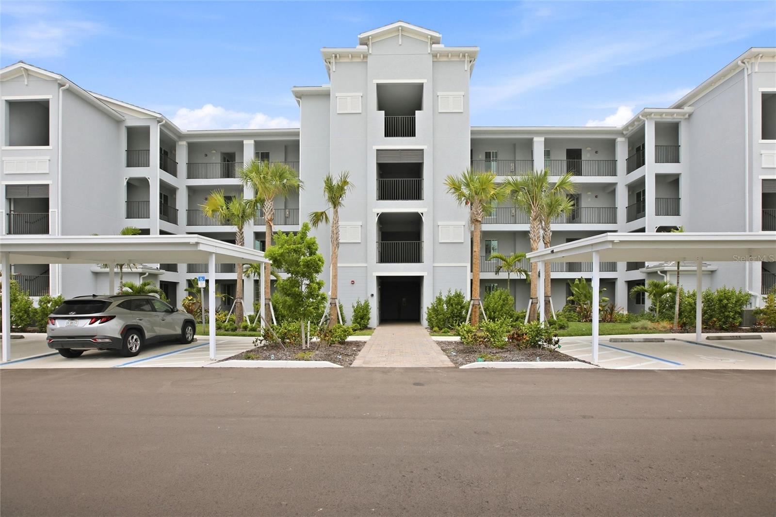 14191 Heritage Landing Boulevard, FL