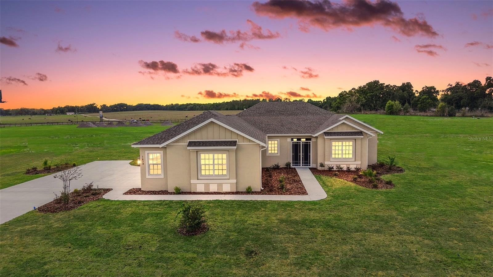 1439 Cr 212, FL