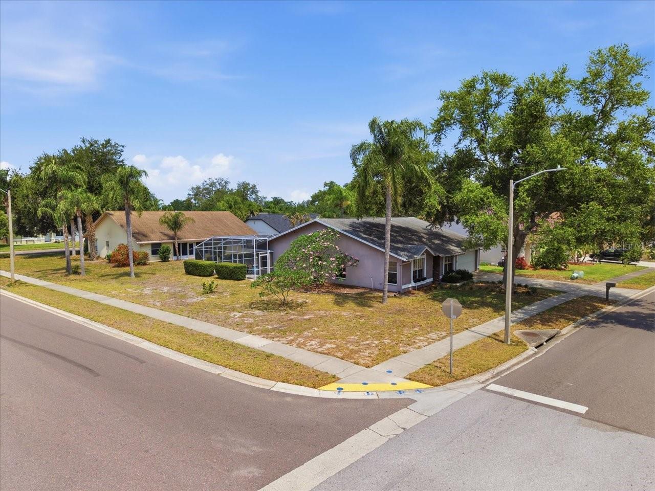 798 Countryshire Lane, FL