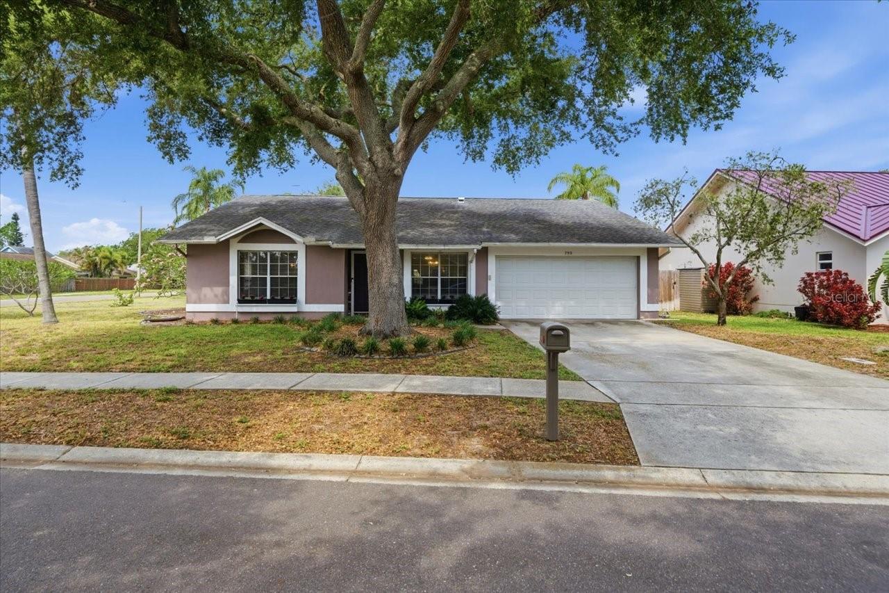 798 Countryshire Lane, FL