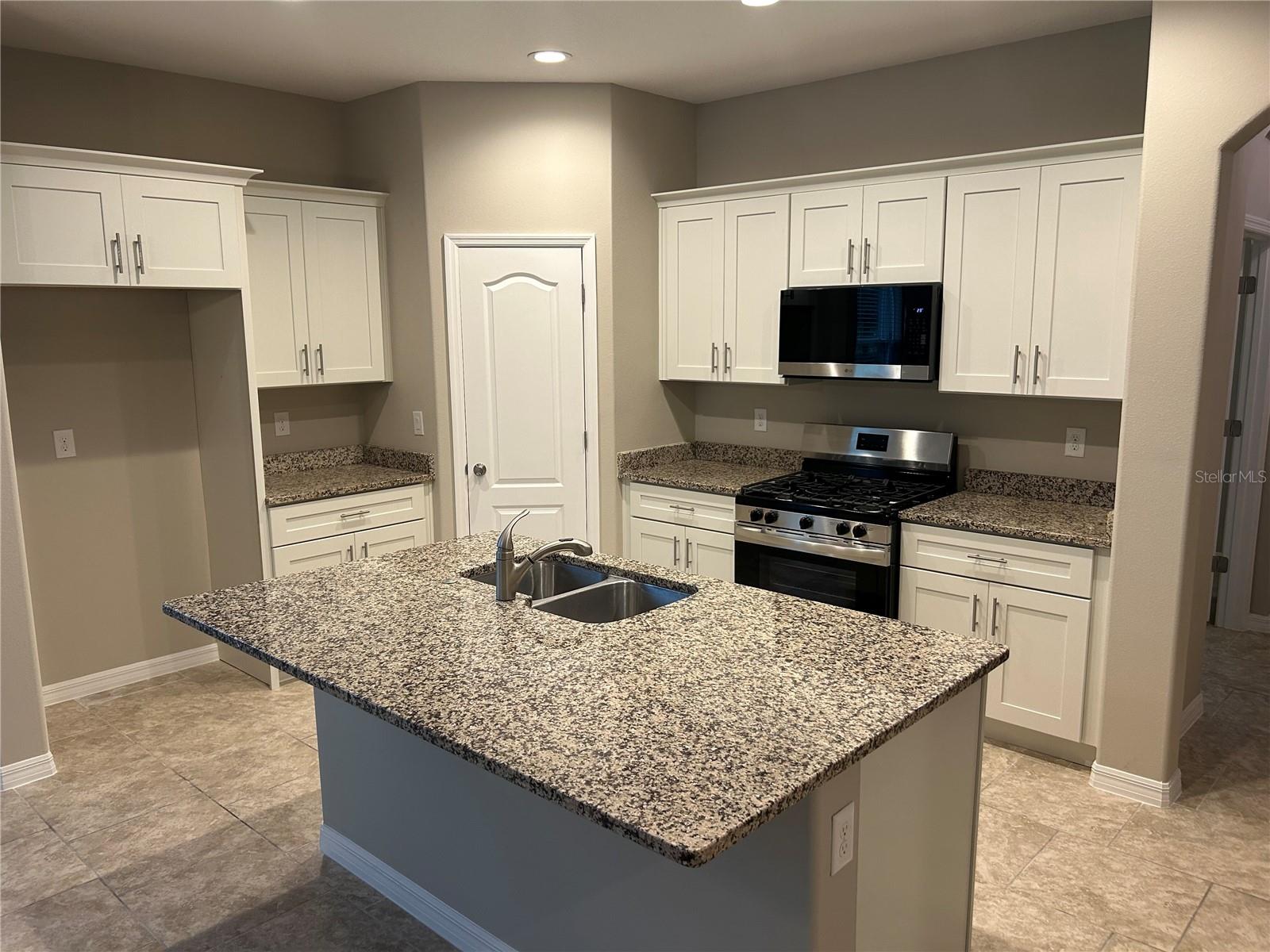 720 Victoria Trails Boulevard, FL