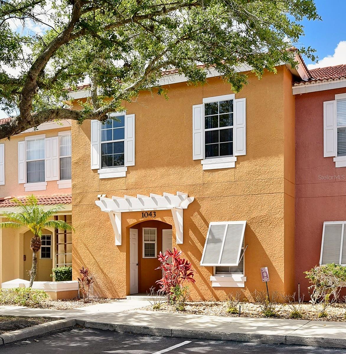 1043 Park Ridge Cir, FL
