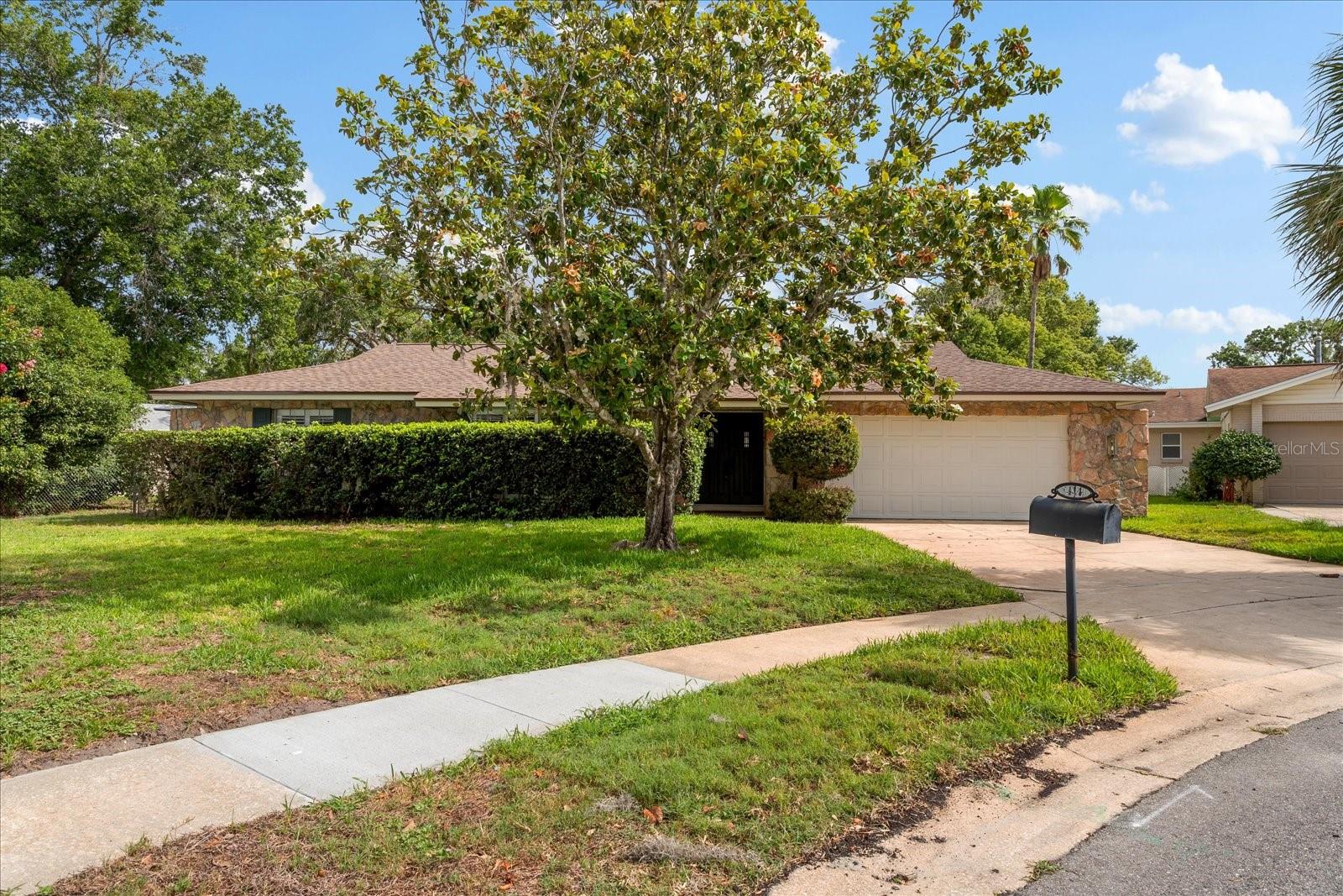 114 Stoney Ridge Ct, FL