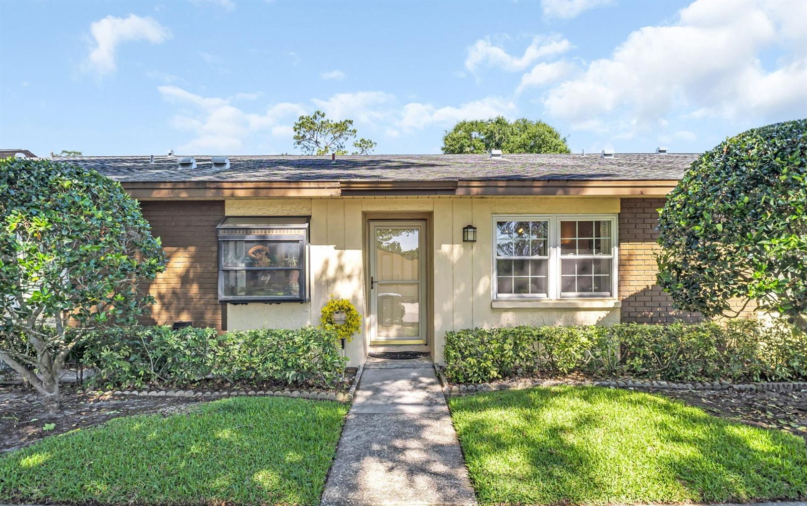 860 Maclaren Drive, FL