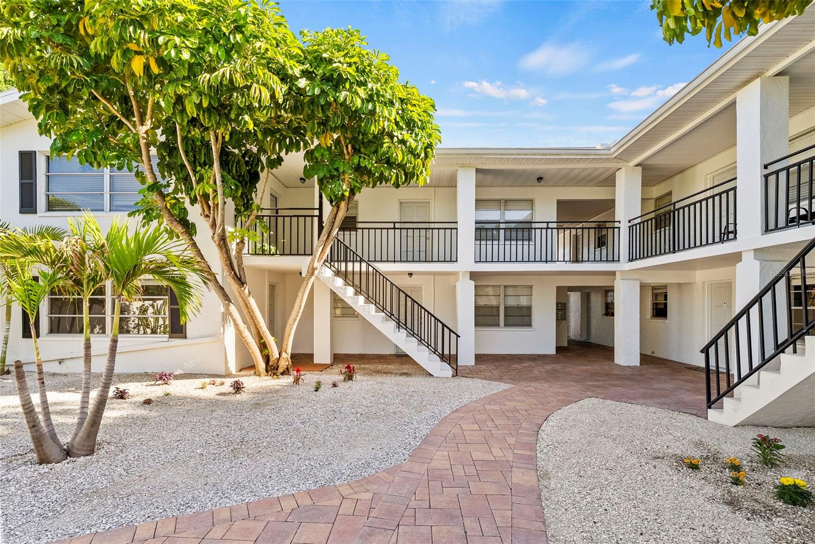 3036 6th Ave N, FL
