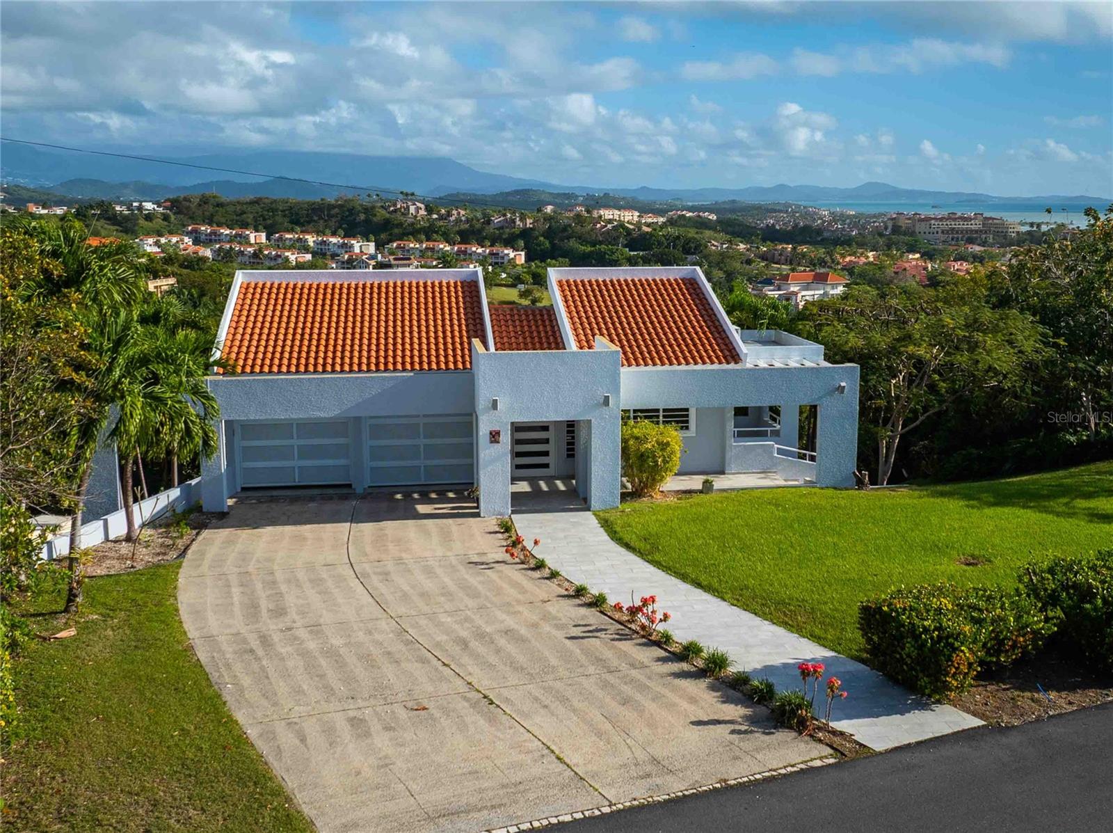 15 Port Road, PR