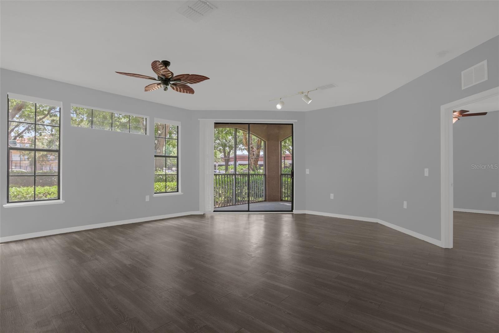 6177 Metrowest Boulevard, FL