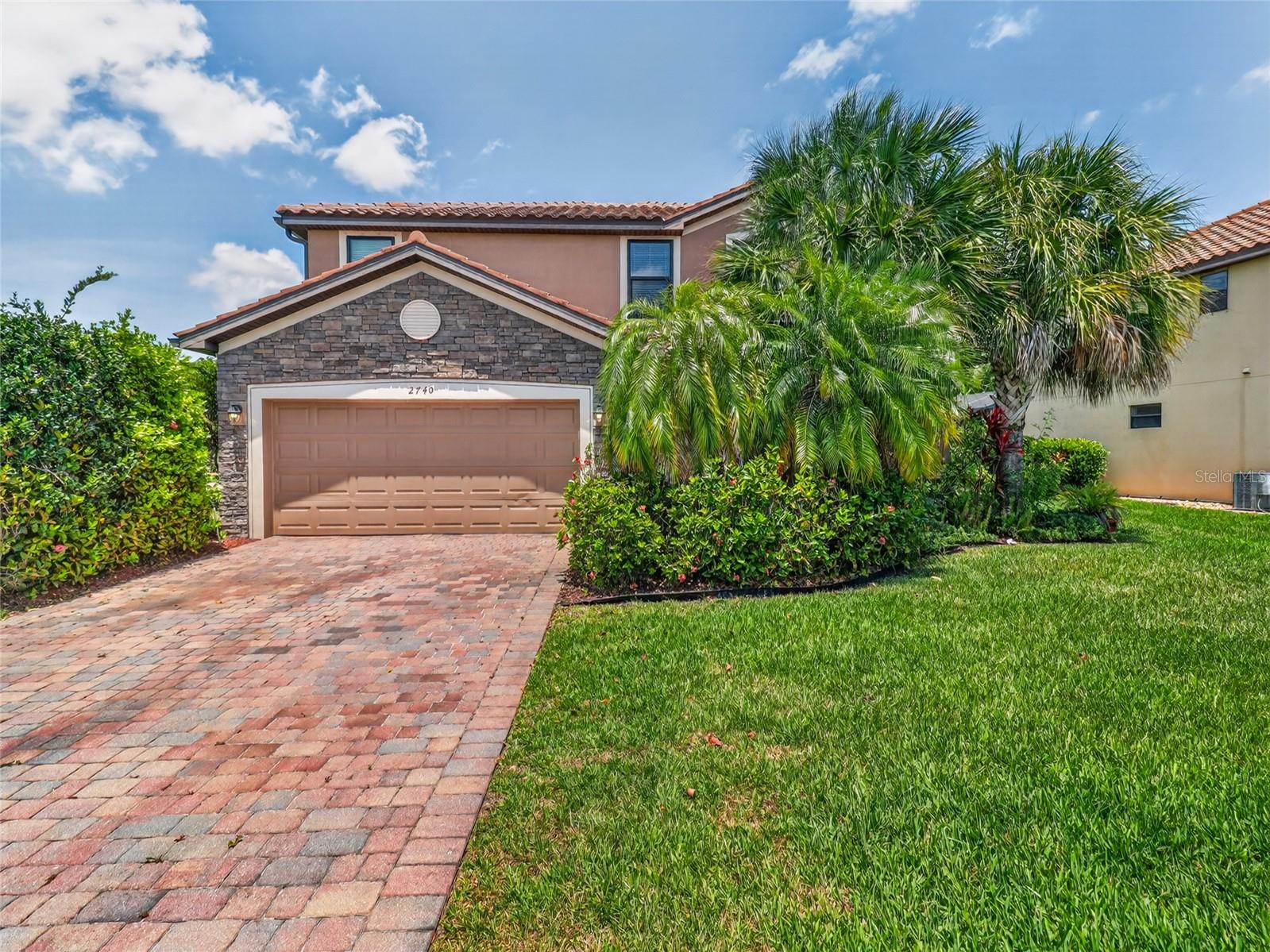 2740 Via Piazza Loop, FL