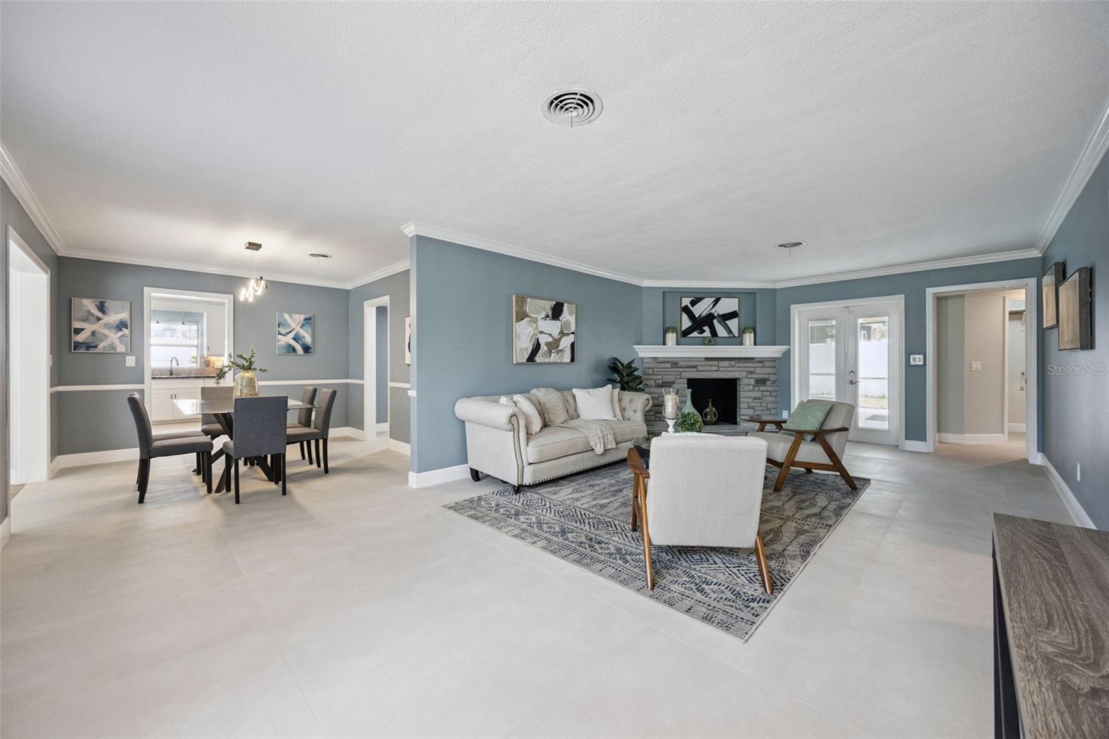 24 Minnehaha Cir, FL