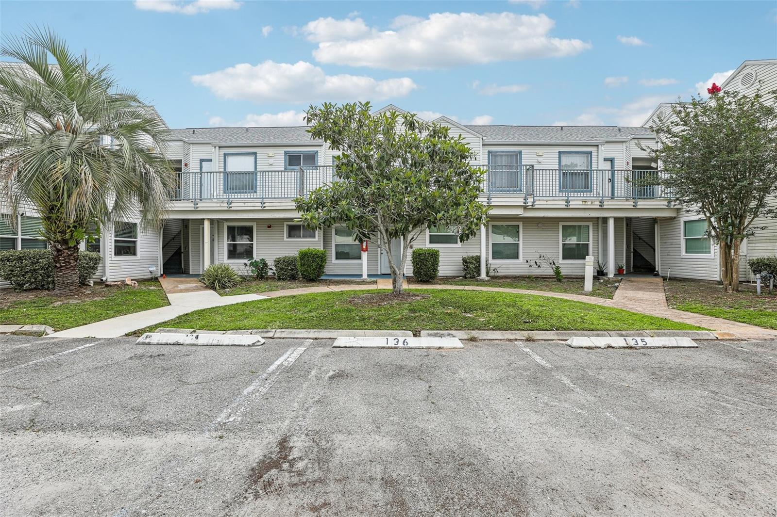 2536 Woodgate Boulevard, FL