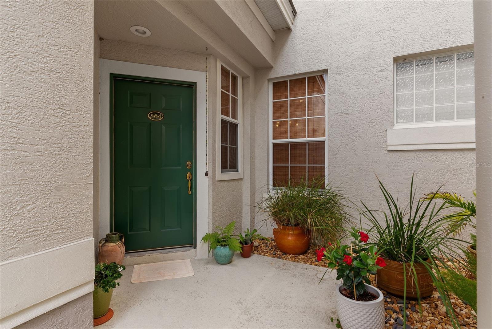 564 Grasslands Village Circle, FL