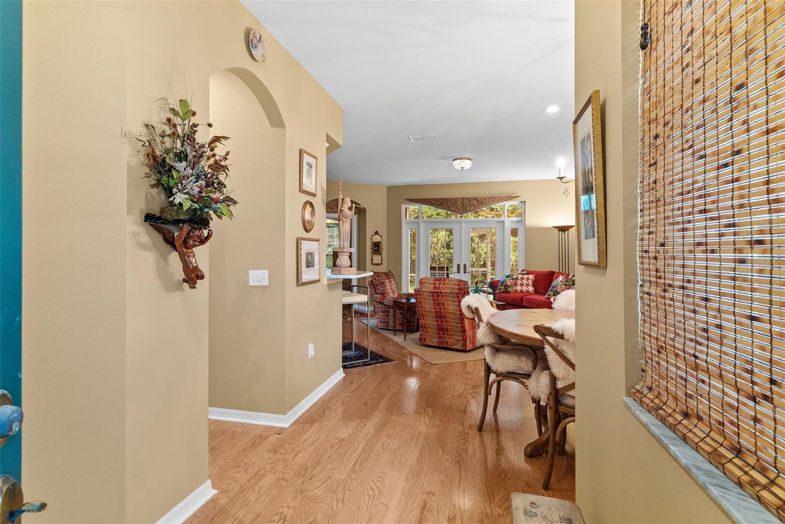 564 Grasslands Village Circle, FL