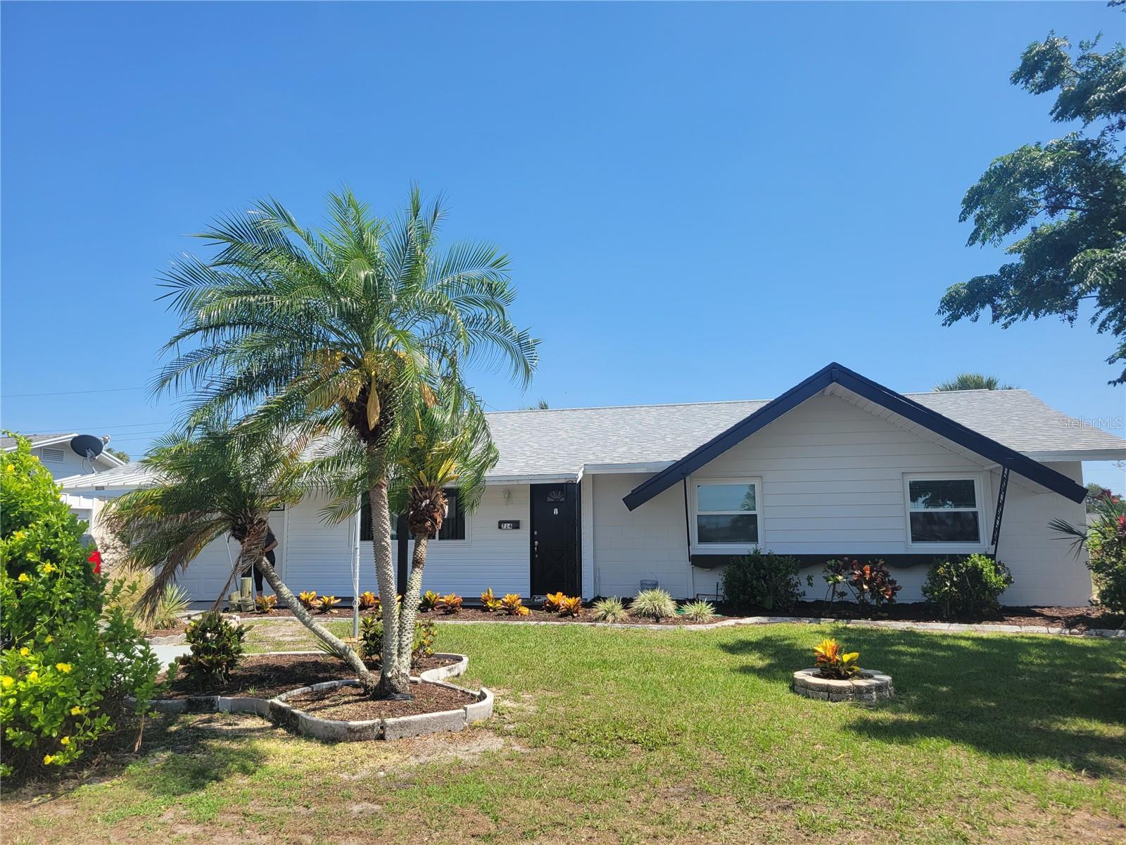 714 Cypress Pl, FL