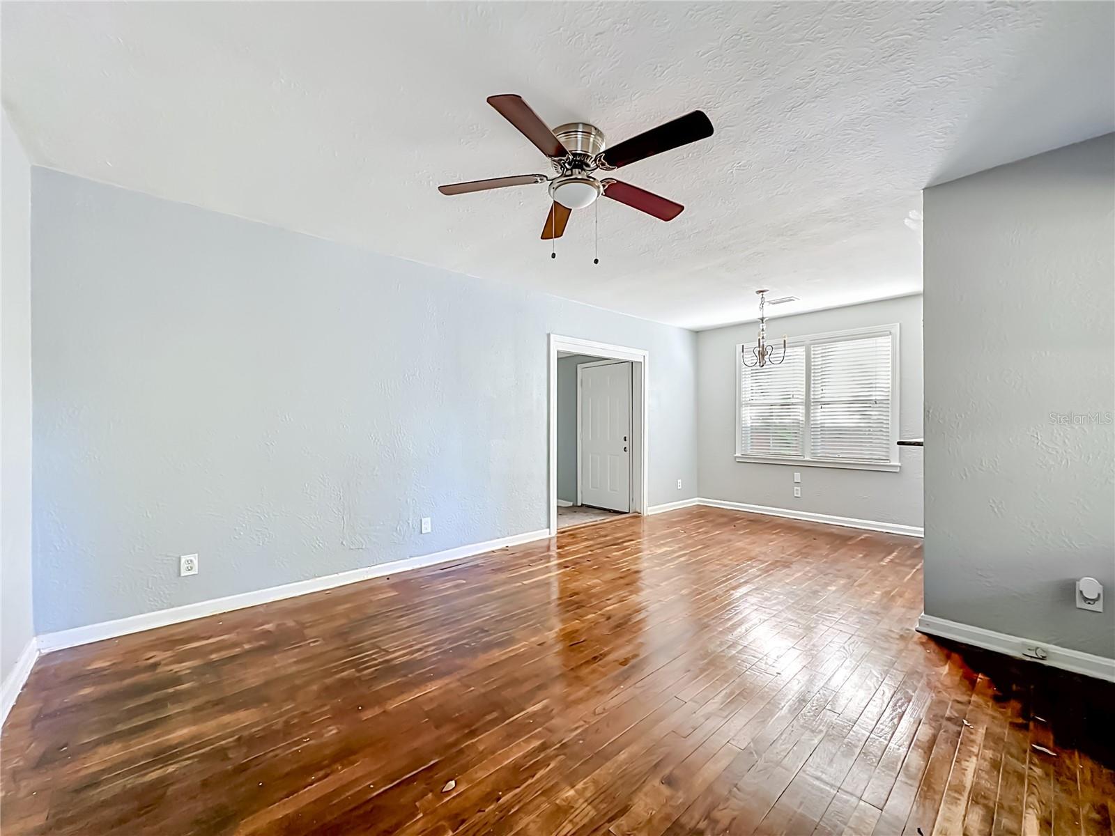 3323 Post Street, FL